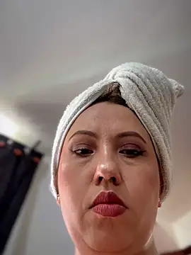 VIOLETA-25  online show from 20, 5, 2026