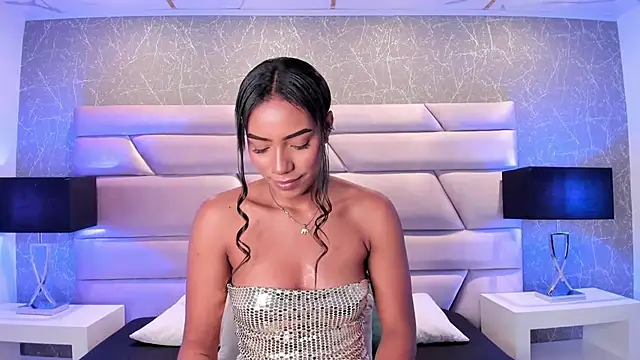 ChloeTayylor  online show from 24, 1, 2025