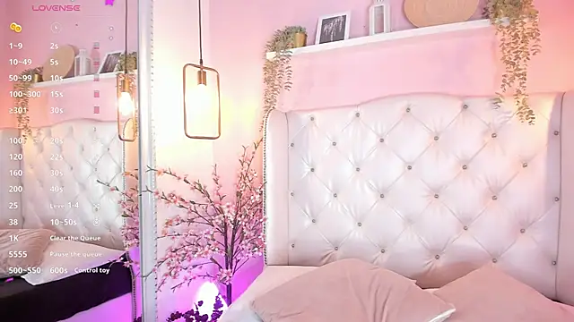 ChloeTayylor  online show from 22, 3, 2025
