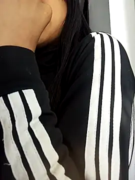 bonnie 18x online show from 7, 11, 2025