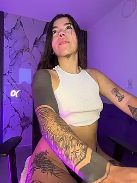 luccianagreyy online show from 20, 5, 2026