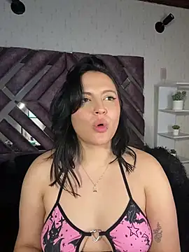 Snapshot of PoliBenett_ chatting on 11, 3, 2025 PoliBenett online show from 11, 3, 2025