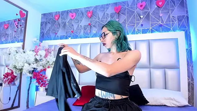 Im gaia online show from 21, 2, 2025