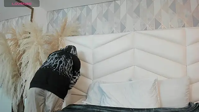 Im gaia online show from 21, 12, 2025