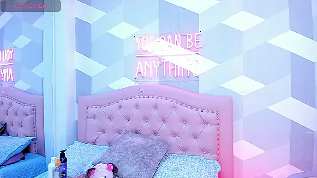 AikoLee  online show from 15, 2, 2025