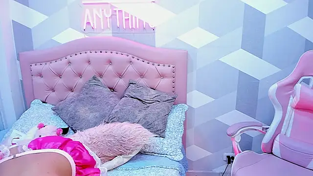 AikoLee  online show from 18, 2, 2025