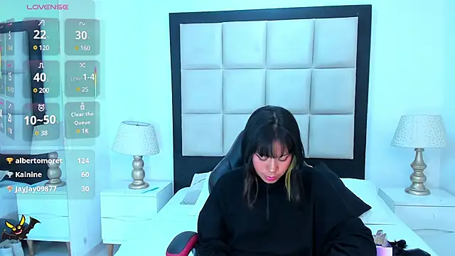 AikoLee  online show from 17, 3, 2025