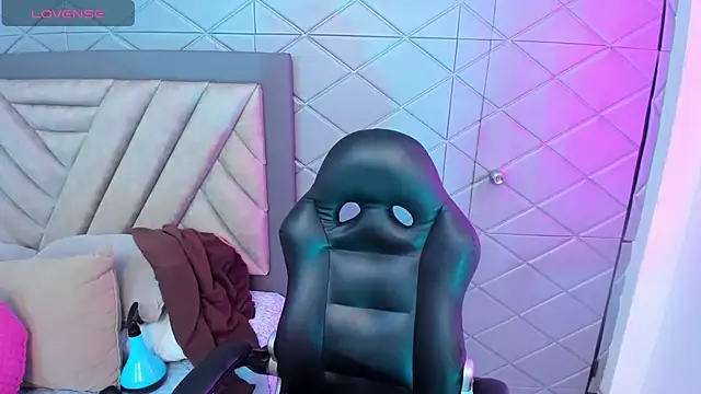 AikoLee  online show from 24, 9, 2025