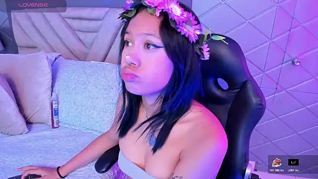 AikoLee  online show from 23, 10, 2025