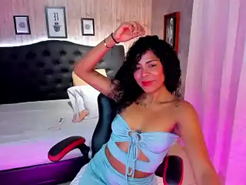 Snapshot of Edelaine_rogers chatting on 15, 1, 2025 Edelaine rogers online show from 15, 1, 2025