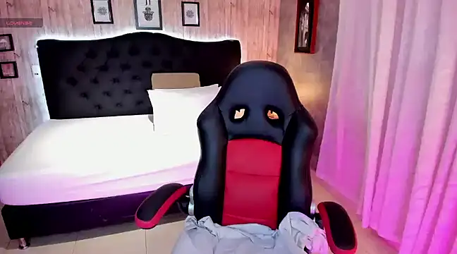 Snapshot of Edelaine_rogers chatting on 5, 3, 2025 Edelaine rogers online show from 5, 3, 2025