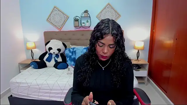 Snapshot of Edelaine_rogers chatting on 26, 11, 2025 Edelaine rogers online show from 26, 11, 2025