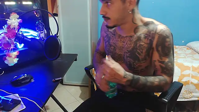 Badboyi1997 online show from 3, 10, 2025