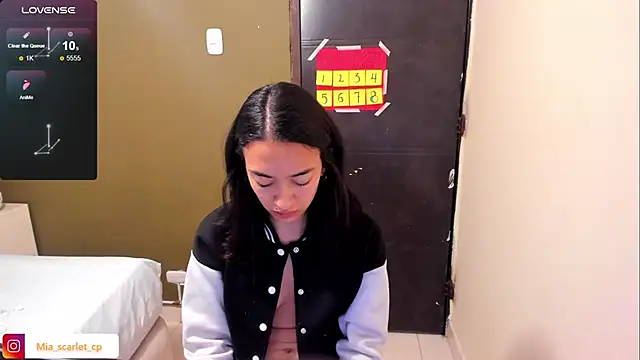 Mia scarlet69 online show from 21, 5, 2026