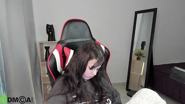 Este Glen online show from 13, 3, 2025