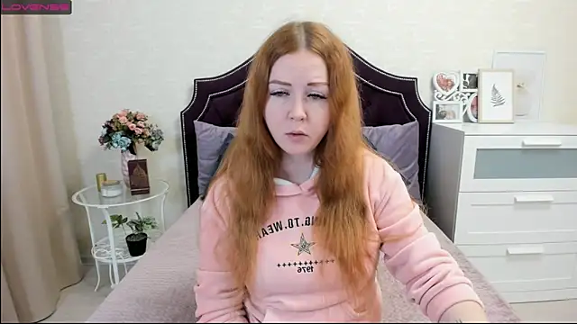 Snapshot of BettyBloom69 chatting on 20, 2, 2025 BettyBloom69 online show from 20, 2, 2025
