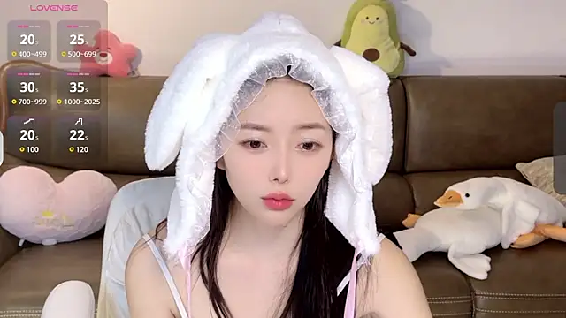 Snapshot of Yilin1999 chatting on 20, 2, 2025 Yilin1999 online show from 20, 2, 2025