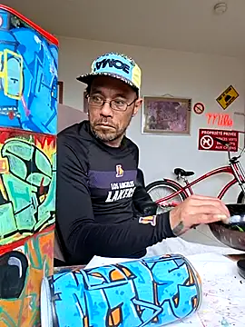 mileflav0r online show from 13, 5, 2026