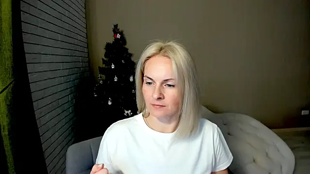 Alicee Gracee online show from 5, 12, 2024