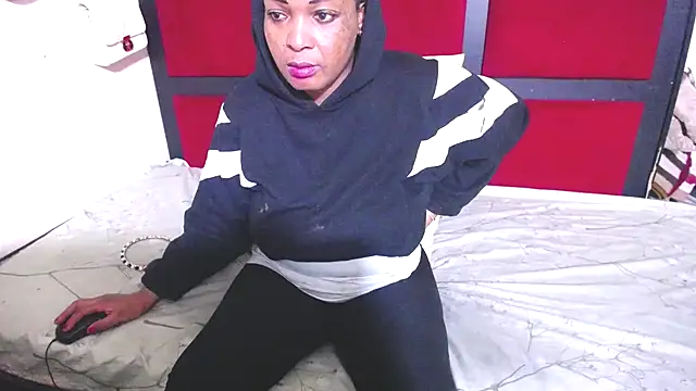 MaximTease24 online show from 4, 5, 2026