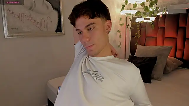 Liam thunder online show from 15, 1, 2025