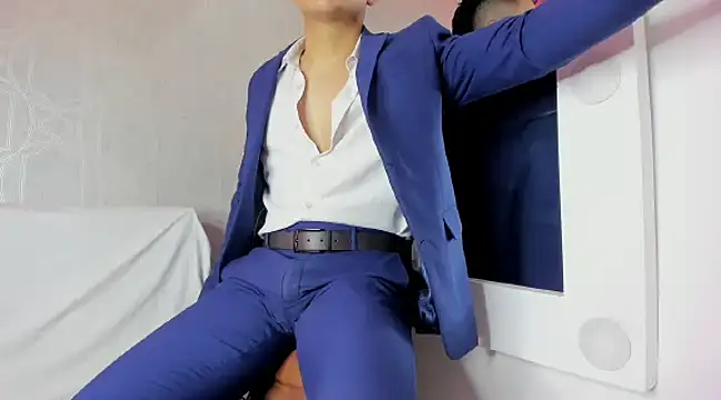 Lucii fer  online show from 11, 2, 2025