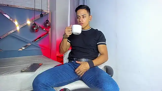 Lucii fer  online show from 14, 3, 2026