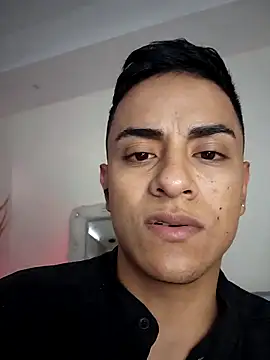 Snapshot of Lucii_fer_ chatting on 5, 5, 2026 Lucii fer online show from 5, 5, 2026