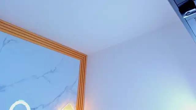 Snapshot of violetta_becker chatting on 22, 3, 2025 violetta becker online show from 22, 3, 2025