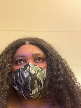 Snapshot of bonbonaumiel chatting on 18, 12, 2024 bonbonaumiel online show from 18, 12, 2024