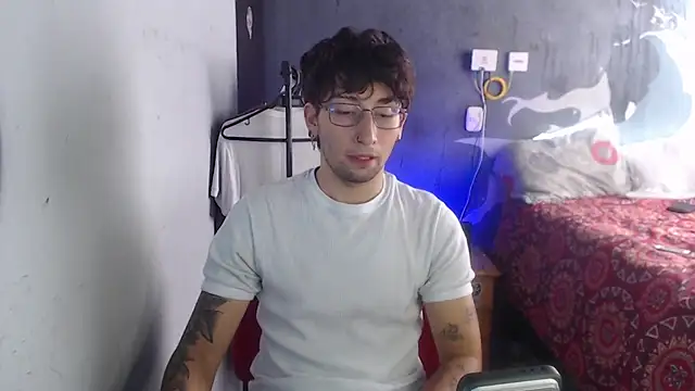 Dereck Dickson online show from 2, 12, 2025