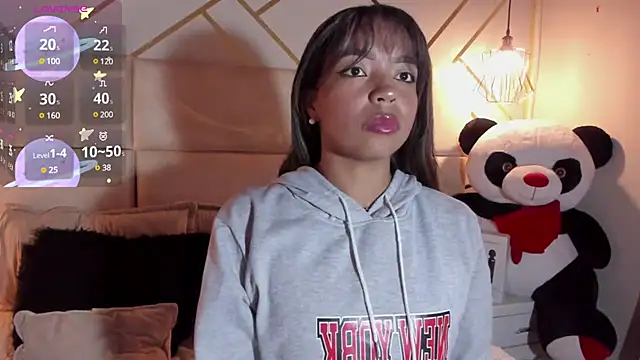 Nathaliajonees online show from 4, 2, 2025