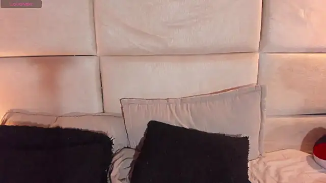 Nathaliajonees online show from 6, 2, 2025