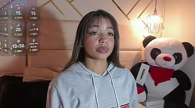 Nathaliajonees online show from 25, 2, 2025