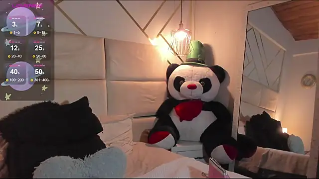 Nathaliajonees online show from 10, 10, 2025