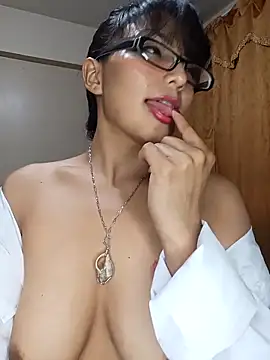 Lucy Chery online show from 22, 11, 2025