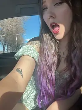 Snapshot of thevixenviolet chatting on 15, 4, 2026 thevixenviolet online show from 15, 4, 2026