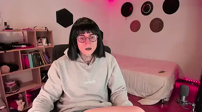 ShiiraVelkor online show from 14, 12, 2024