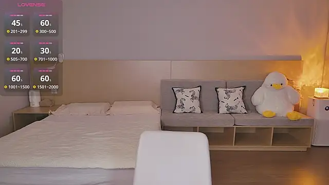 Snapshot of Lucky-baby chatting on 2, 10, 2025 Lucky-baby online show from 2, 10, 2025