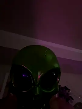 Snapshot of MaxdaBesttime chatting on 19, 11, 2025 MaxdaBesttime online show from 19, 11, 2025