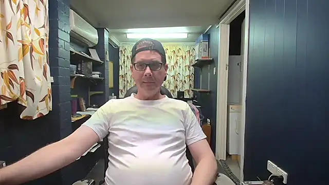 tilobinder online show from 19, 12, 2025