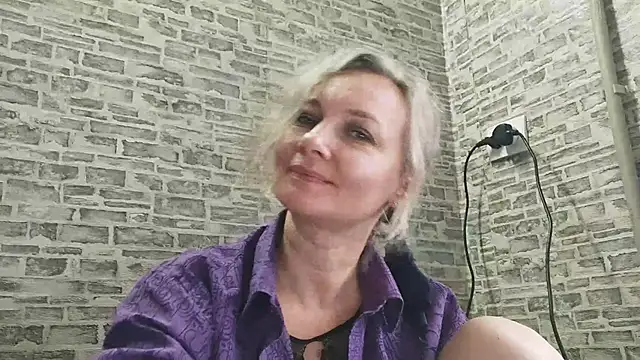 EdithManning online show from 2, 2, 2025