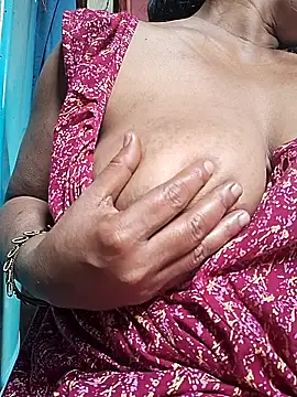 Snapshot of Hot-Anuska chatting on 10, 2, 2025 Hot-Anuska online show from 10, 2, 2025