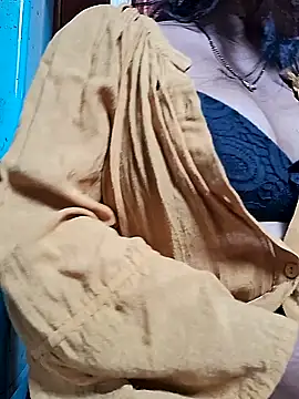 Snapshot of Hot-Anuska chatting on 7, 3, 2025 Hot-Anuska online show from 7, 3, 2025