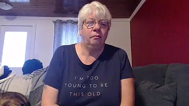 Snapshot of canadiancougar1965 chatting on 13, 11, 2025 canadiancougar1965 online show from 13, 11, 2025