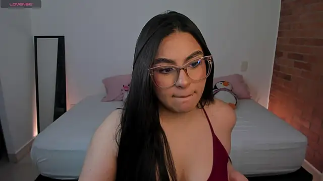 charlotte blass online show from 5, 1, 2025