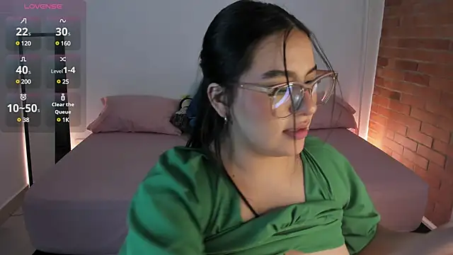 charlotte blass online show from 26, 2, 2025