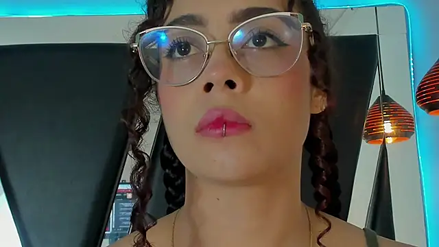 antonelllepiercee online show from 18, 1, 2025