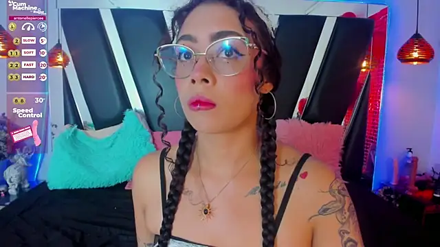 antonelllepiercee online show from 16, 2, 2025