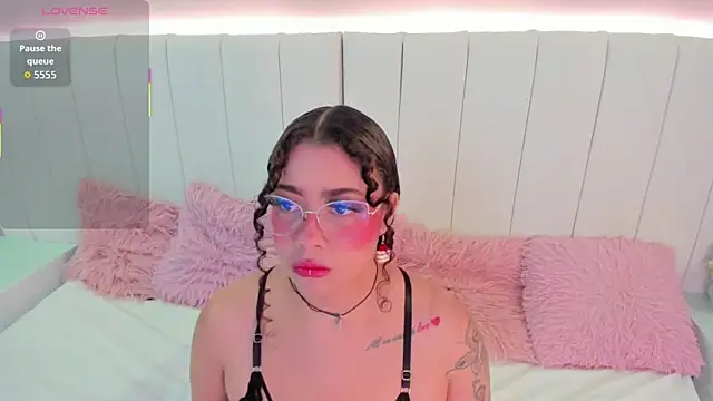 antonelllepiercee online show from 30, 3, 2026